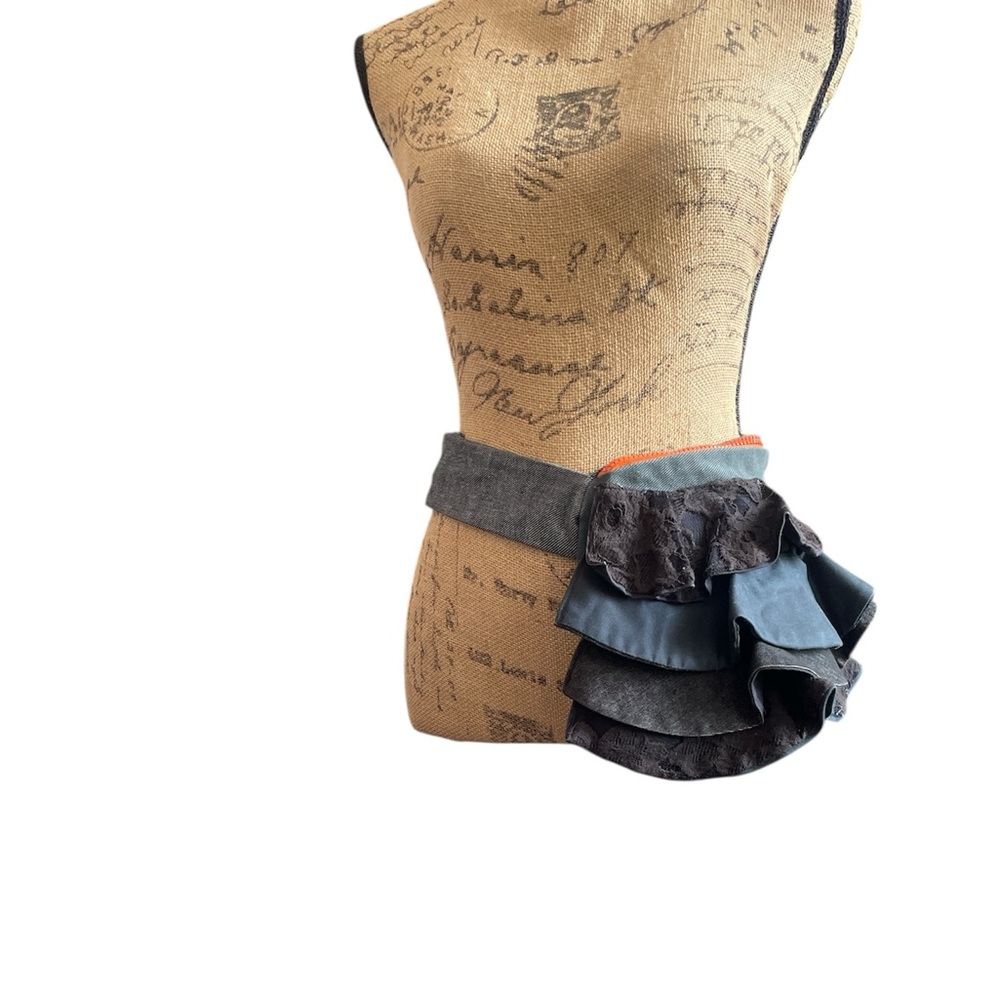 Ruffle Fanny/chest bag